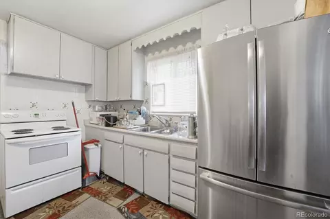 Kitchen - 80 E 106th Ave, Northglenn, CO 80233 photo 2 of 5