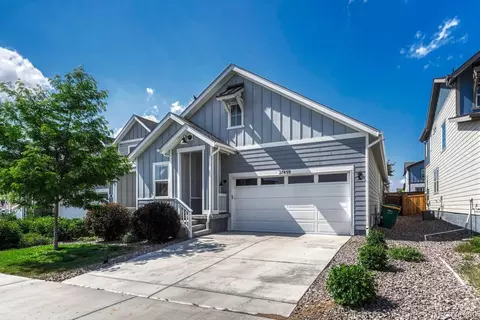 Exterior - 27859 E 7th Pl, Aurora, CO 80018 photo 2 of 9