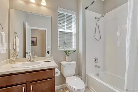 Bath - 27859 E 7th Pl, Aurora, CO 80018 photo 3 of 3