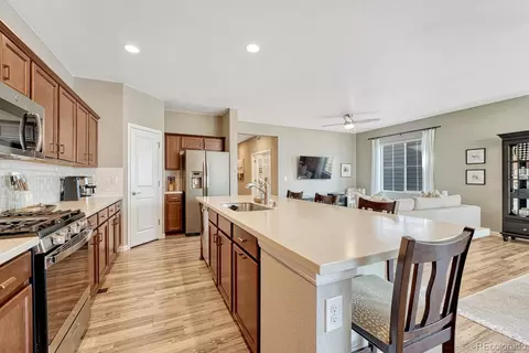 Kitchen - 27859 E 7th Pl, Aurora, CO 80018 photo 4 of 5