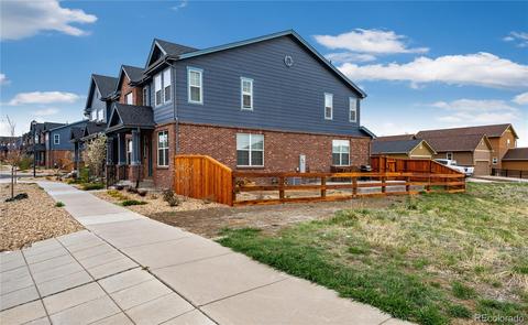 23483 E Chenango Pl, Aurora, CO 80016 photo 2
