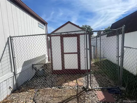 2820 Cascade Dr, Denver, CO 80260 photo 6