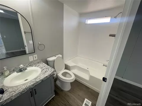 2820 Cascade Dr, Denver, CO 80260 photo 19