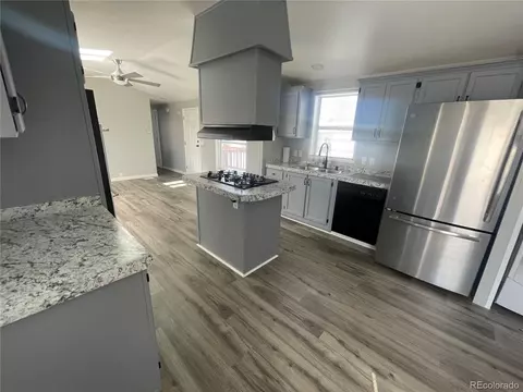 2820 Cascade Dr, Denver, CO 80260 photo 13