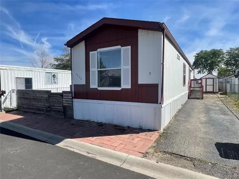 2820 Cascade Dr, Denver, CO 80260 photo 3