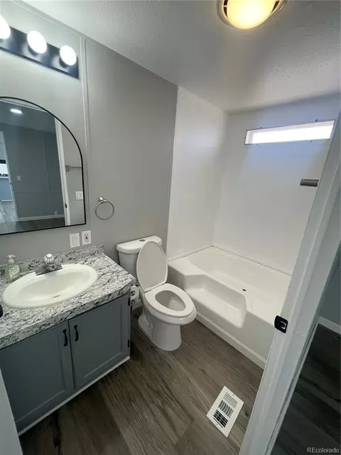 2820 Cascade Dr, Denver, CO 80260 photo 20