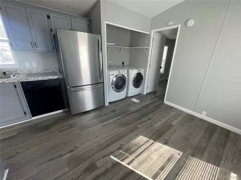 2820 Cascade Dr, Denver, CO 80260 photo 15