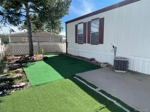 2820 Cascade Dr, Denver, CO 80260 photo 9