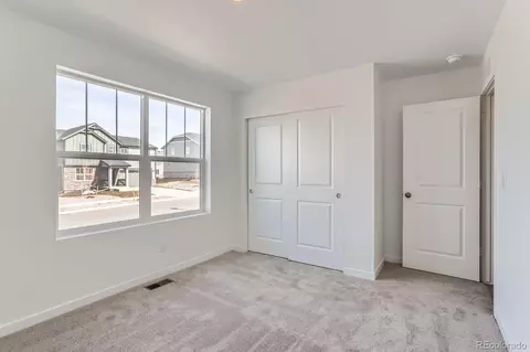 22036 E 39th Pl, Aurora, CO 80019 photo 9
