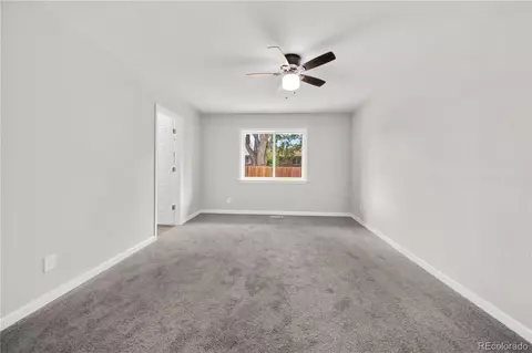 Living - 17337 E Flora Pl, Aurora, CO 80013 photo 5 of 9