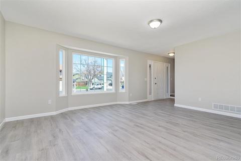 2954 E 101st Ave, Thornton, CO 80229 photo 2