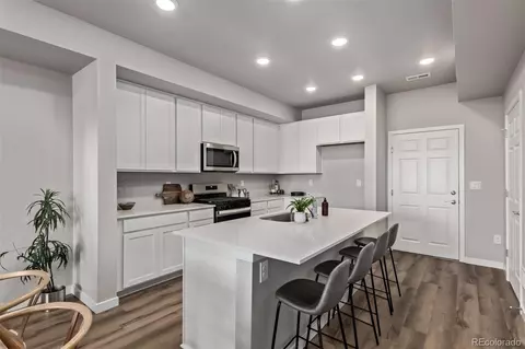 Kitchen - 2899 E 103rd Dr, Thornton, CO 80229 photo 2 of 5