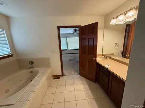 Bath - 23982 E 2nd Dr, Aurora, CO 80018 photo 3 of 4