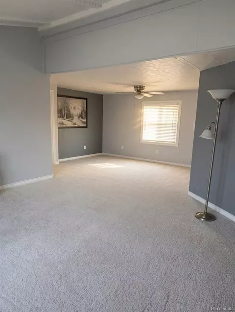4211 E 100th Ave, Thornton, CO 80229 photo 6