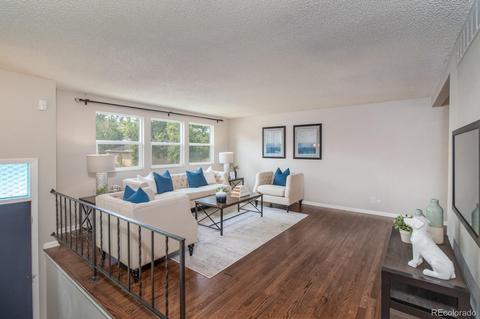 4864 Scranton Ct, Denver, CO 80239 photo 4