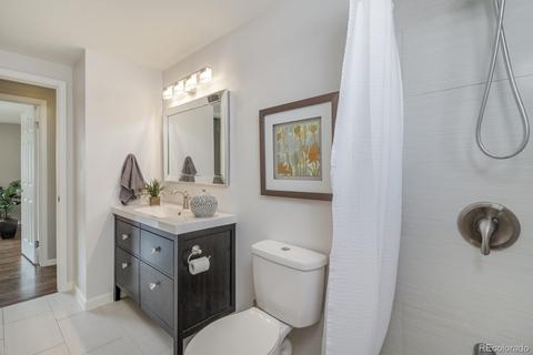 4864 Scranton Ct, Denver, CO 80239 photo 15