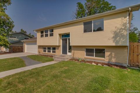 4864 Scranton Ct, Denver, CO 80239 photo 3