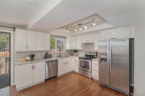 4864 Scranton Ct, Denver, CO 80239 photo 9