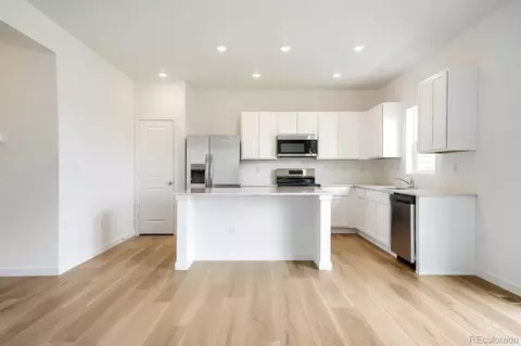 Kitchen - 45883 Mill Ave, Bennett, CO 80102 photo 2 of 2
