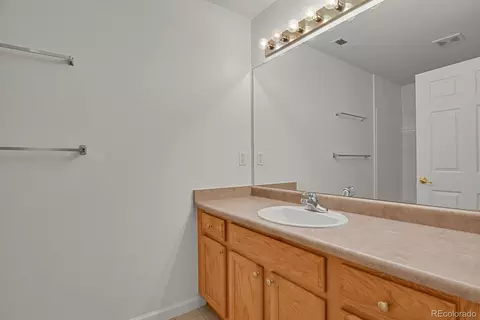 Bath - 18284 E Floyd Ave #A, Aurora, CO 80013 photo 1 of 3