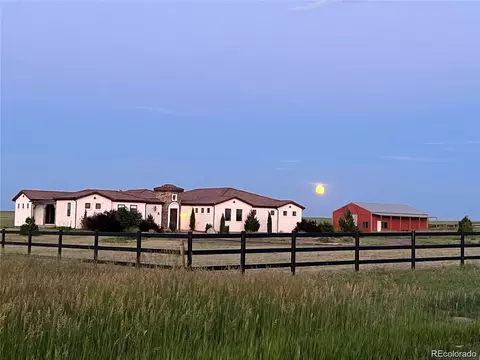 7172 S Oakleaf St, Bennett, CO 80102 photo 4