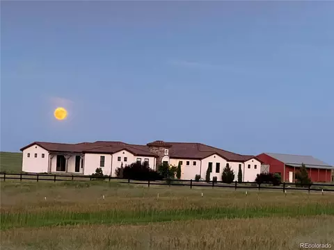 7172 S Oakleaf St, Bennett, CO 80102 photo 3