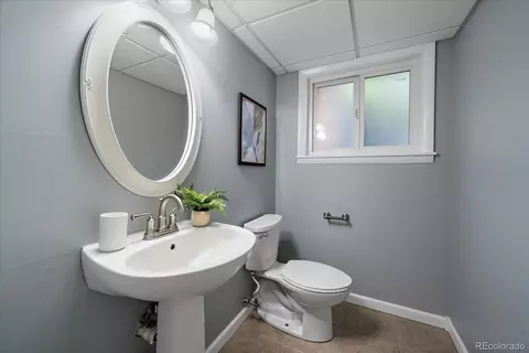 Bath - 4658 Euclid Ave, Centennial, CO 80121 photo 4 of 4