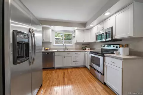 Kitchen - 4658 Euclid Ave, Centennial, CO 80121 photo 3 of 4
