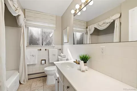 Bath - 885 Everett St, Lakewood, CO 80215 photo 1 of 2