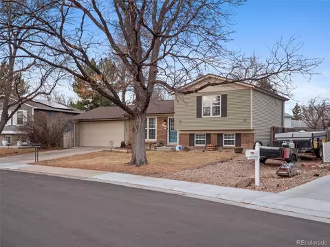 Exterior - 16443 E Adriatic Pl, Aurora, CO 80013 photo 3 of 7