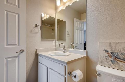 16291 E Warner Pl, Denver, CO 80239 photo 23