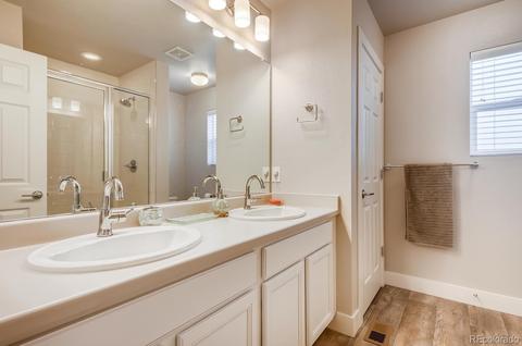 16291 E Warner Pl, Denver, CO 80239 photo 17