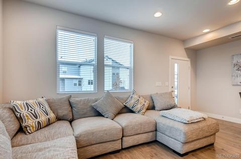 16291 E Warner Pl, Denver, CO 80239 photo 6