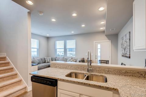 16291 E Warner Pl, Denver, CO 80239 photo 11