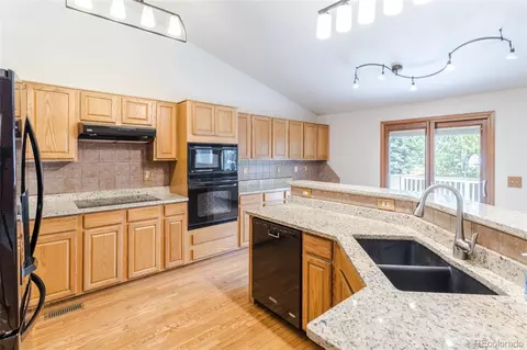Kitchen - 21323 E Prentice Pl, Centennial, CO 80015 photo 1 of 2