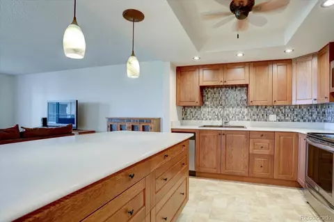 13901 E Marina Dr #511, Aurora, CO 80014