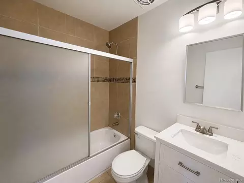 Bath - 14563 E 11th Ave, Aurora, CO 80011 photo 2 of 3