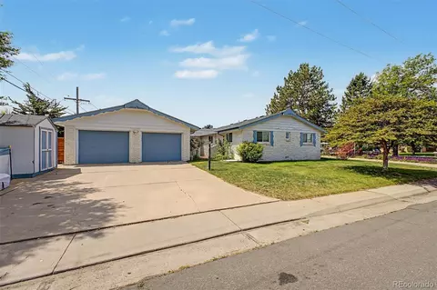 Exterior - 520 Iola St, Aurora, CO 80010 photo 1 of 6