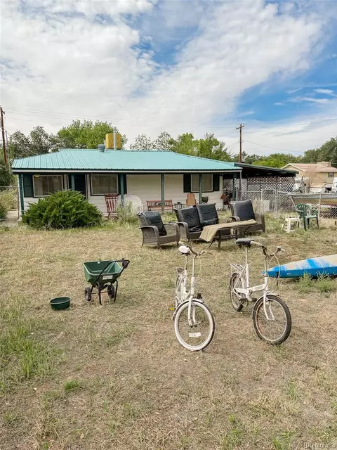 225 S Sunset Ave, Rangely, CO 81648