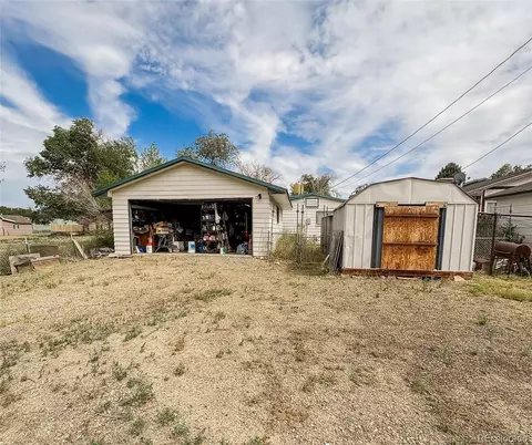 225 S Sunset Ave, Rangely, CO 81648 photo 2