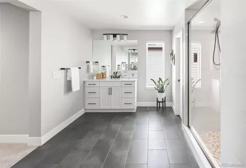 Bath - 9807 E 63rd Ave, Denver, CO 80238 photo 4 of 7