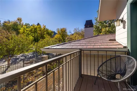 Exterior - 800 Grant Pl, Boulder, CO 80302 photo 2 of 9