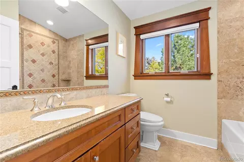Bath - 800 Grant Pl, Boulder, CO 80302 photo 6 of 7