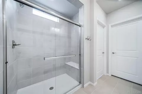 Bath - 21915 E 51st Dr, Aurora, CO 80019 photo 2 of 2