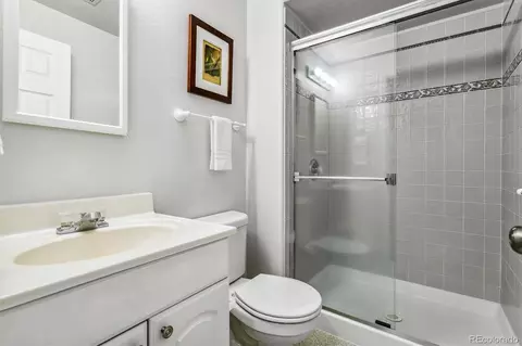 Bath - 6777 Taft Cir, Arvada, CO 80004 photo 6 of 6
