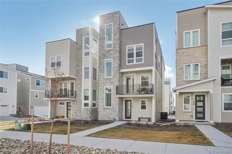 11223 W 53rd Pl, Arvada, CO 80002