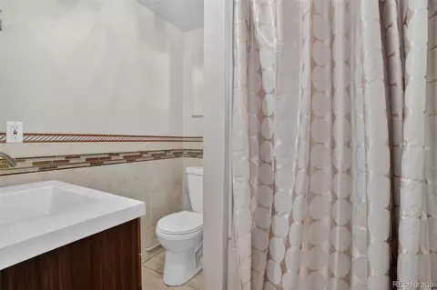 Bath - 12098 Broken Arrow Dr, Conifer, CO 80433 photo 2 of 2