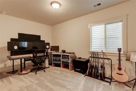 9389 E 57th Pl, Denver, CO 80238 photo 32