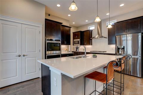 9389 E 57th Pl, Denver, CO 80238 photo 2