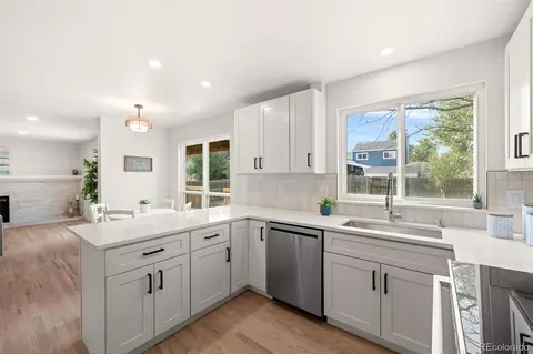 Kitchen - 6882 E Rustic Dr, Parker, CO 80138 photo 5 of 7